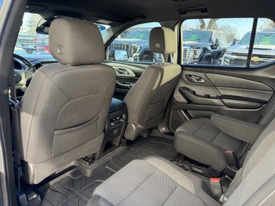 2022 Chevrolet Traverse LT Cloth