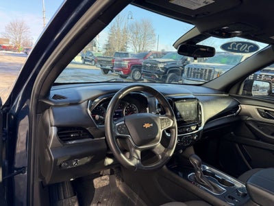 2022 Chevrolet Traverse LT Cloth