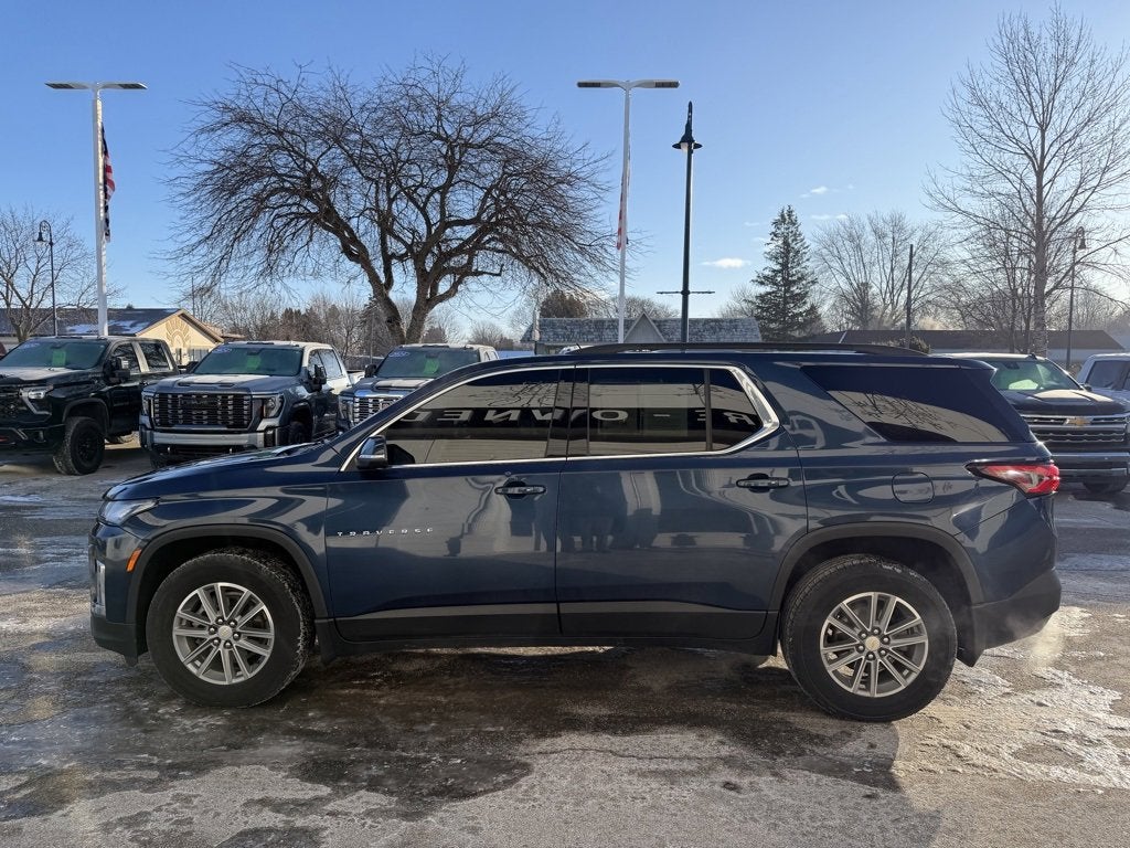 2022 Chevrolet Traverse LT Cloth