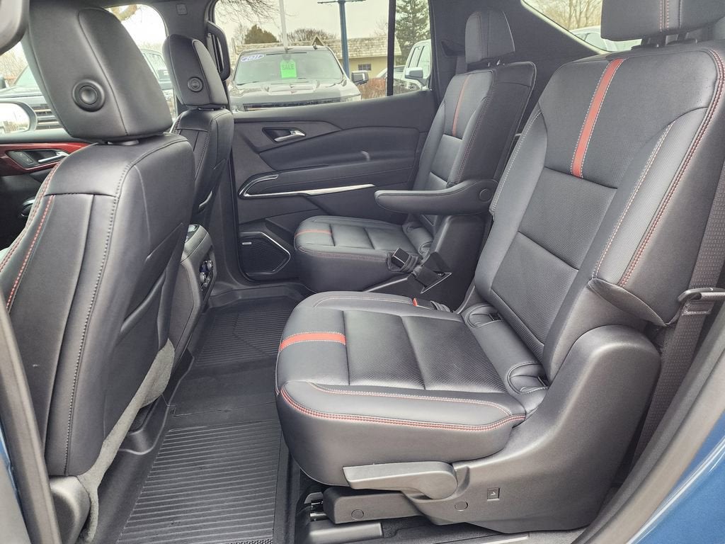 2025 Chevrolet Traverse RS