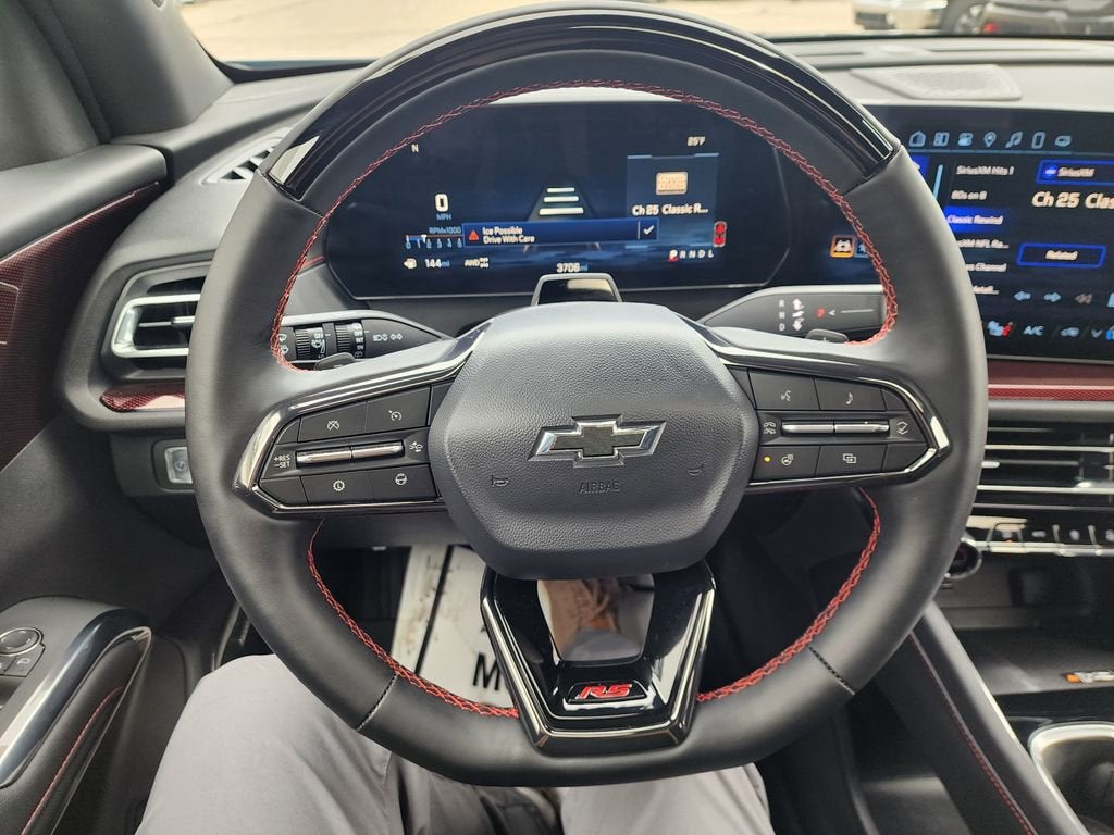 2025 Chevrolet Traverse RS