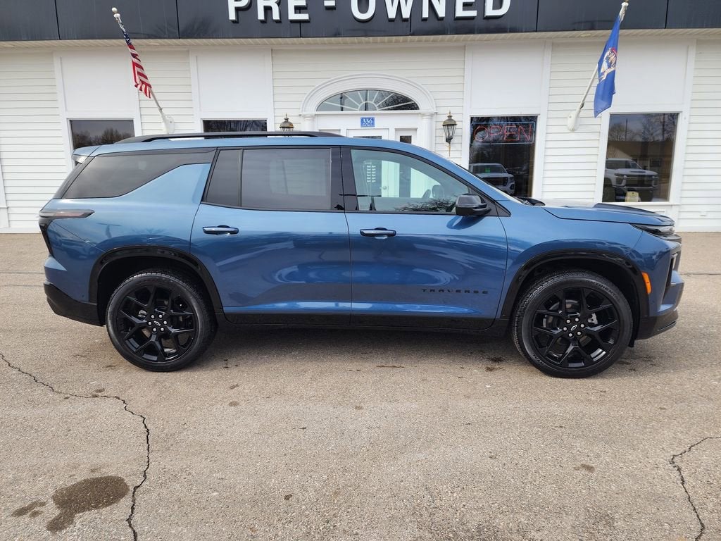 2025 Chevrolet Traverse RS