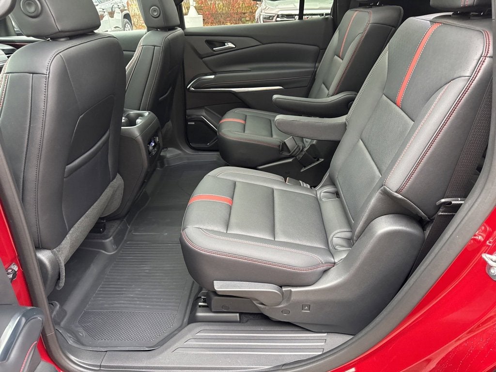 2025 Chevrolet Traverse RS