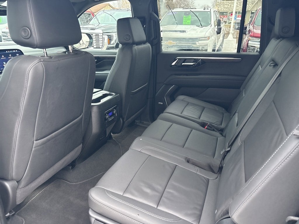 2025 Chevrolet Suburban Z71