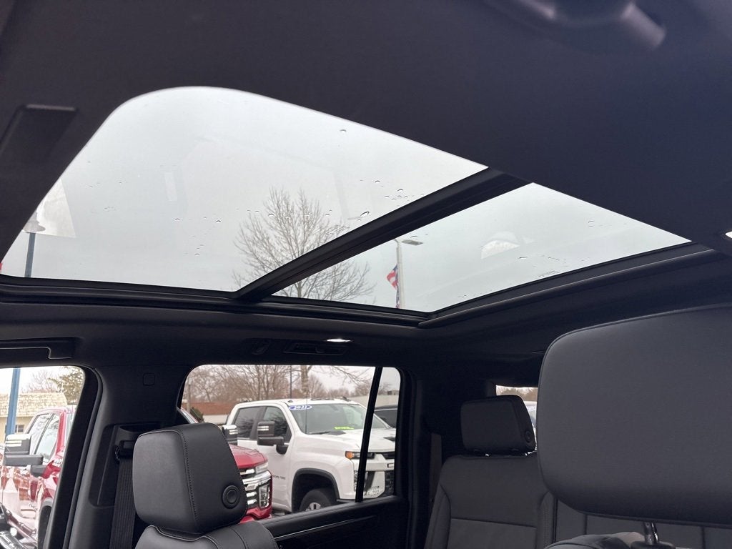 2025 Chevrolet Suburban Z71