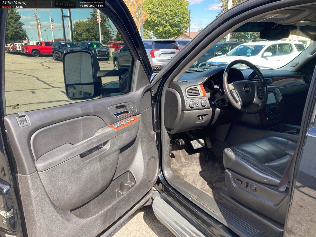 2012 Chevrolet Suburban LT
