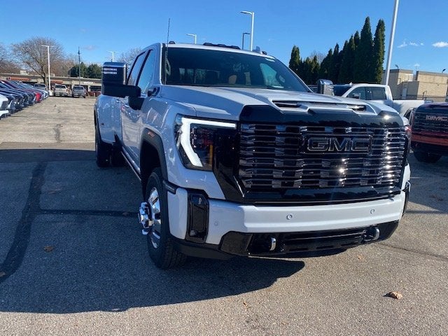 2026 GMC Sierra 3500 HD Denali Ultimate DRW