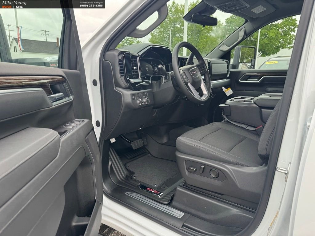 2026 GMC Sierra 2500 HD SLE
