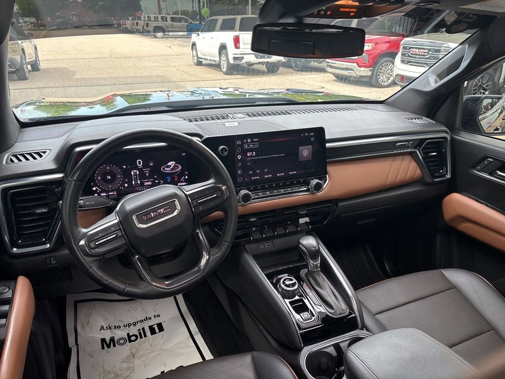 2024 GMC Canyon AT4