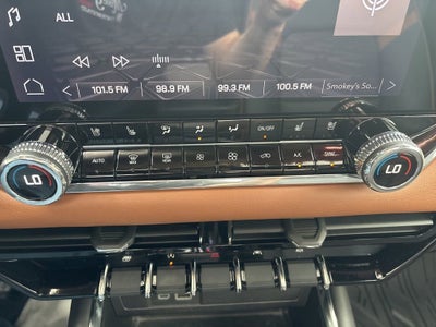 2024 GMC Canyon AT4