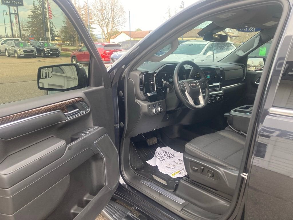 2023 GMC Sierra 1500 SLE