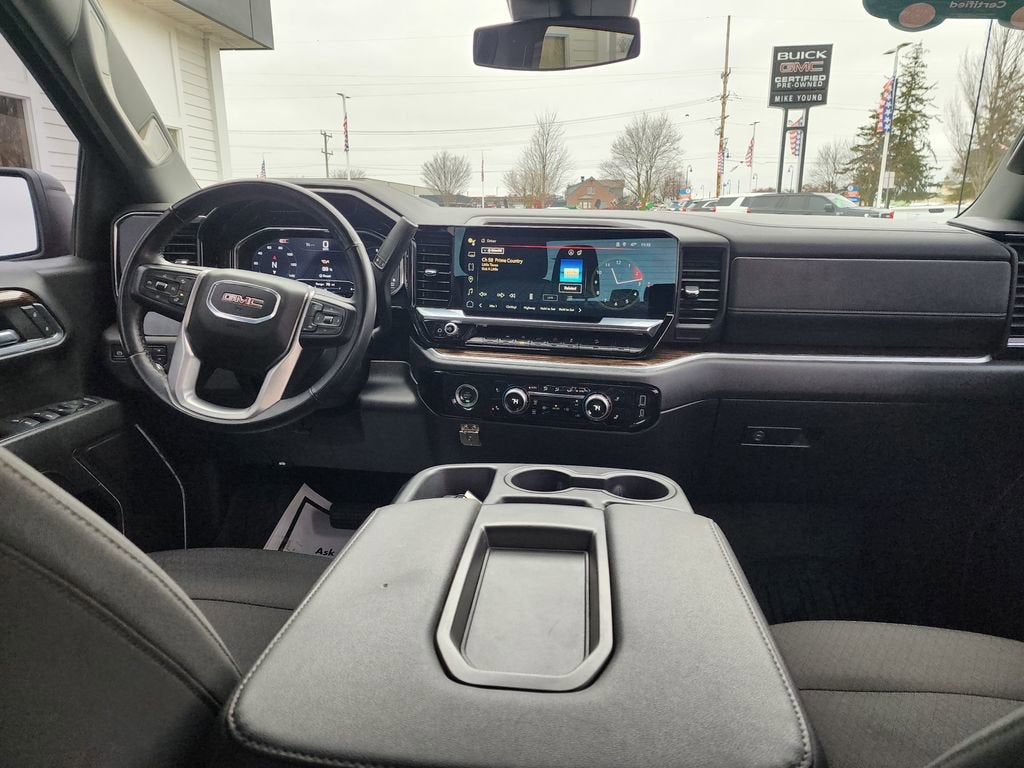 2024 GMC Sierra 1500 Elevation