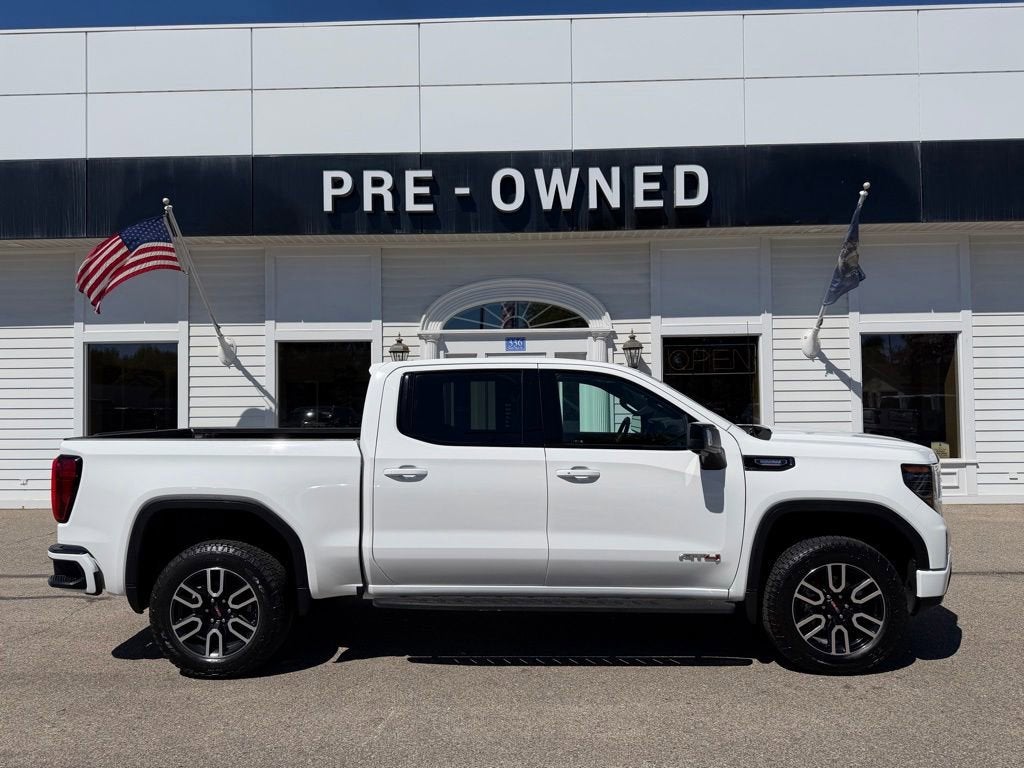 2025 GMC Sierra 1500 AT4