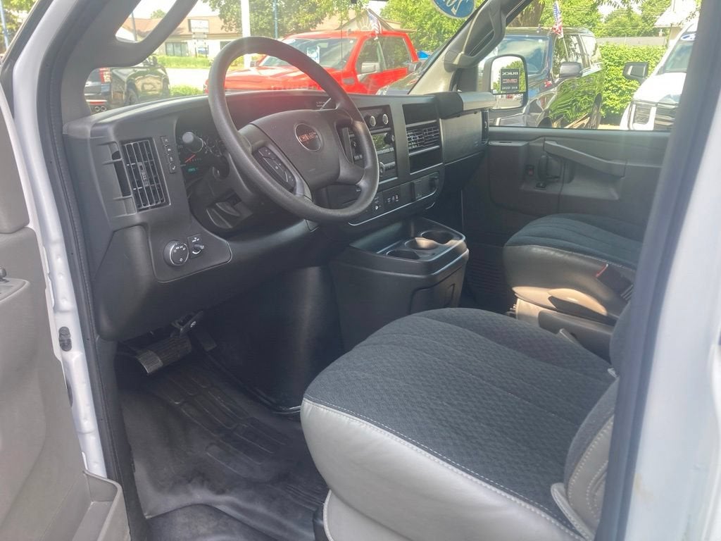 2025 GMC Savana Cargo Work Van