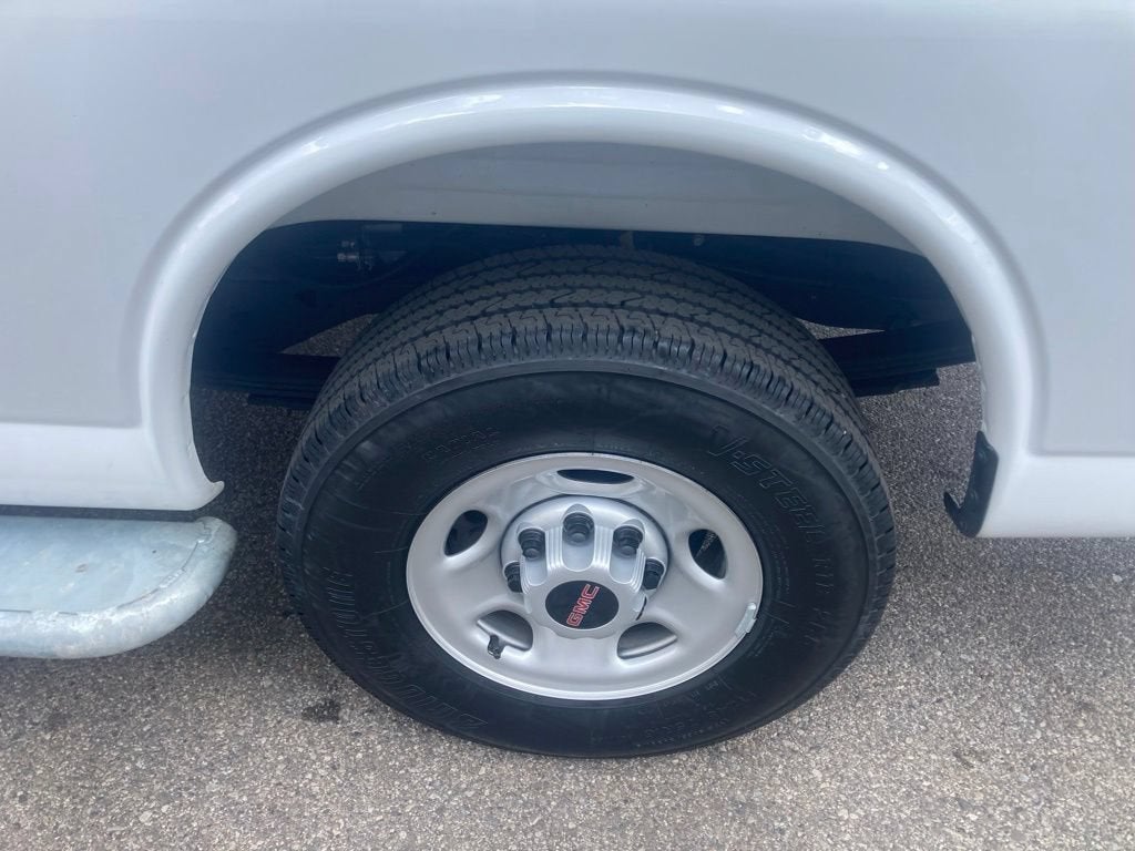 2025 GMC Savana Cargo Work Van