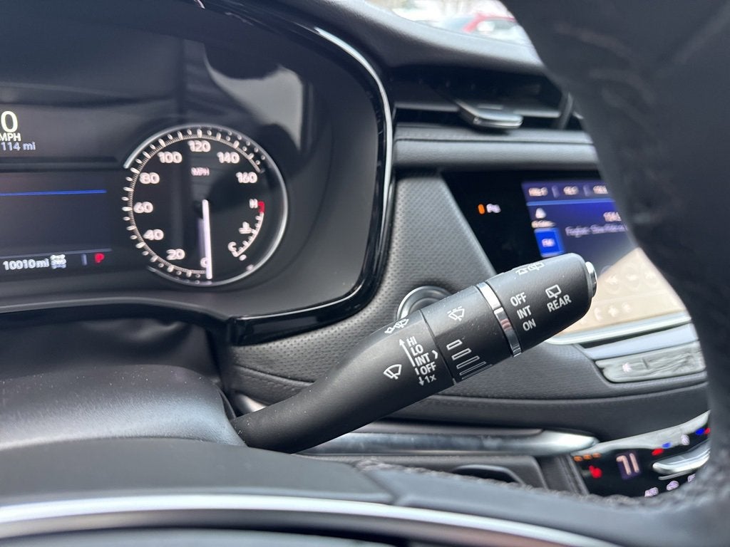 2025 Cadillac XT5 Luxury