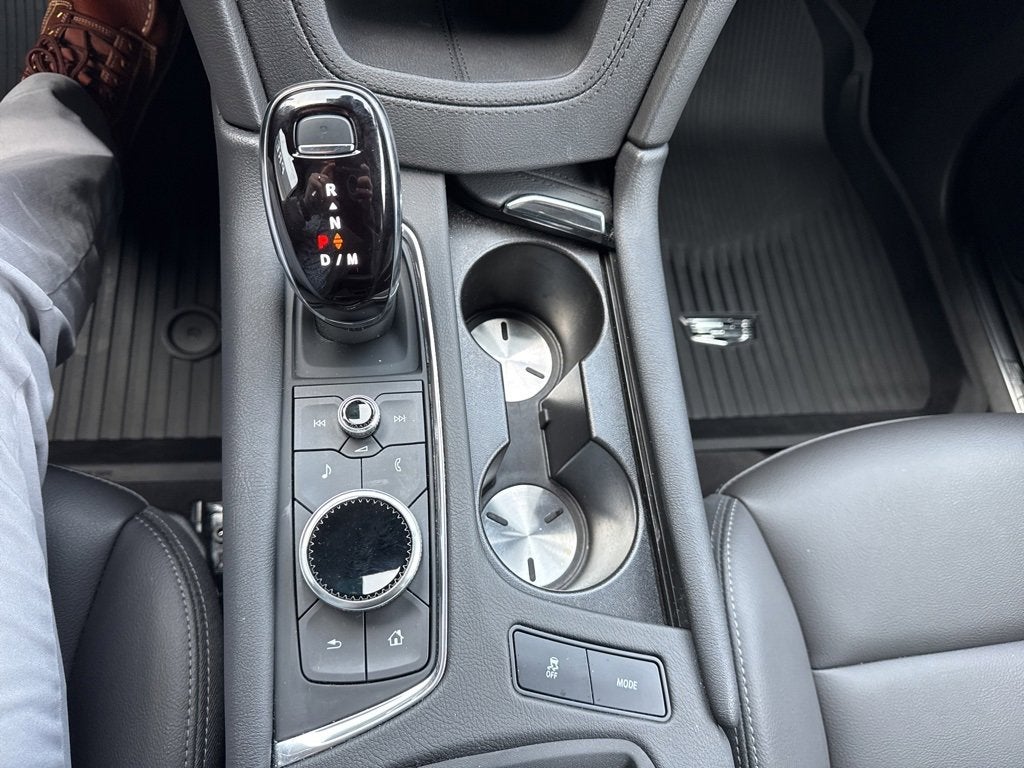 2025 Cadillac XT5 Luxury