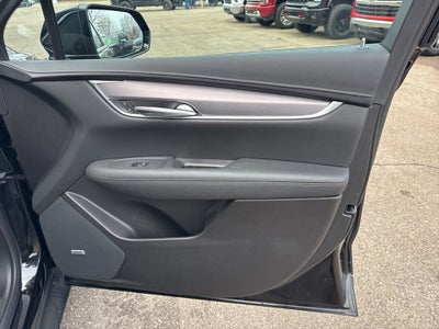 2025 Cadillac XT5 Luxury