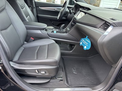 2025 Cadillac XT5 Luxury