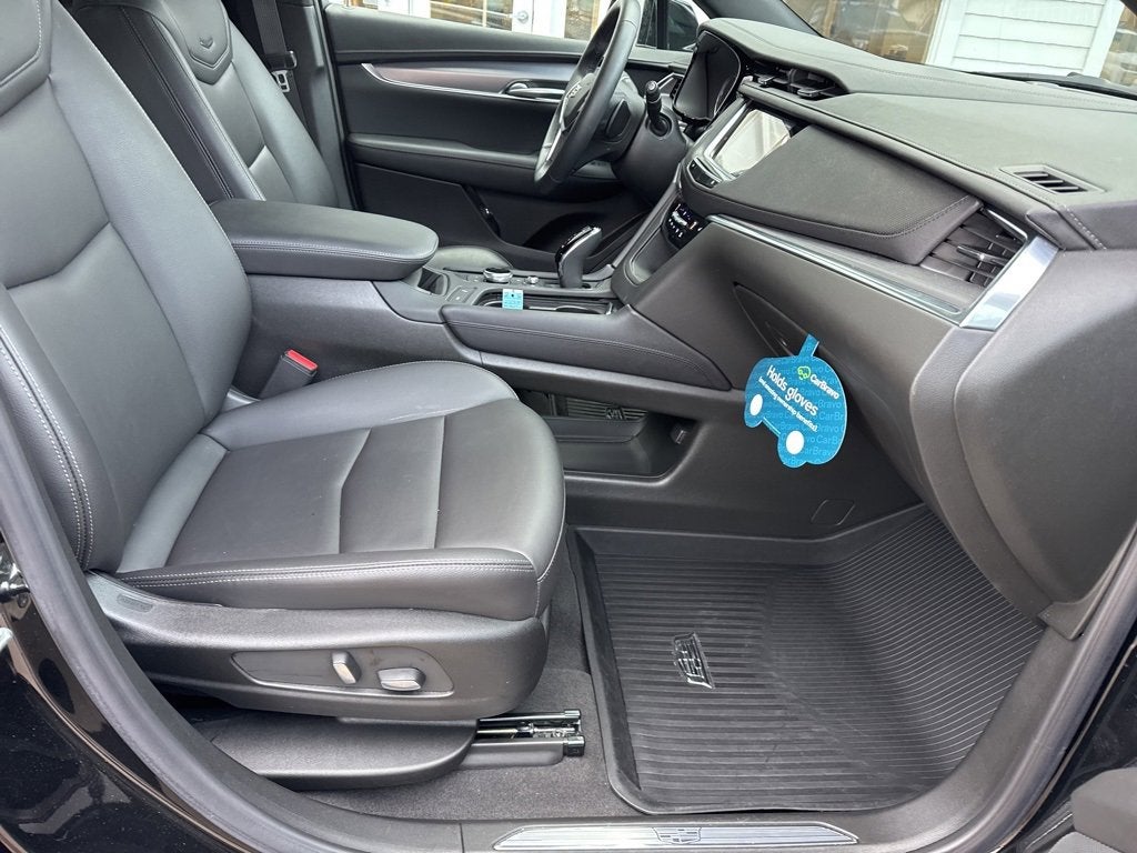 2025 Cadillac XT5 Luxury