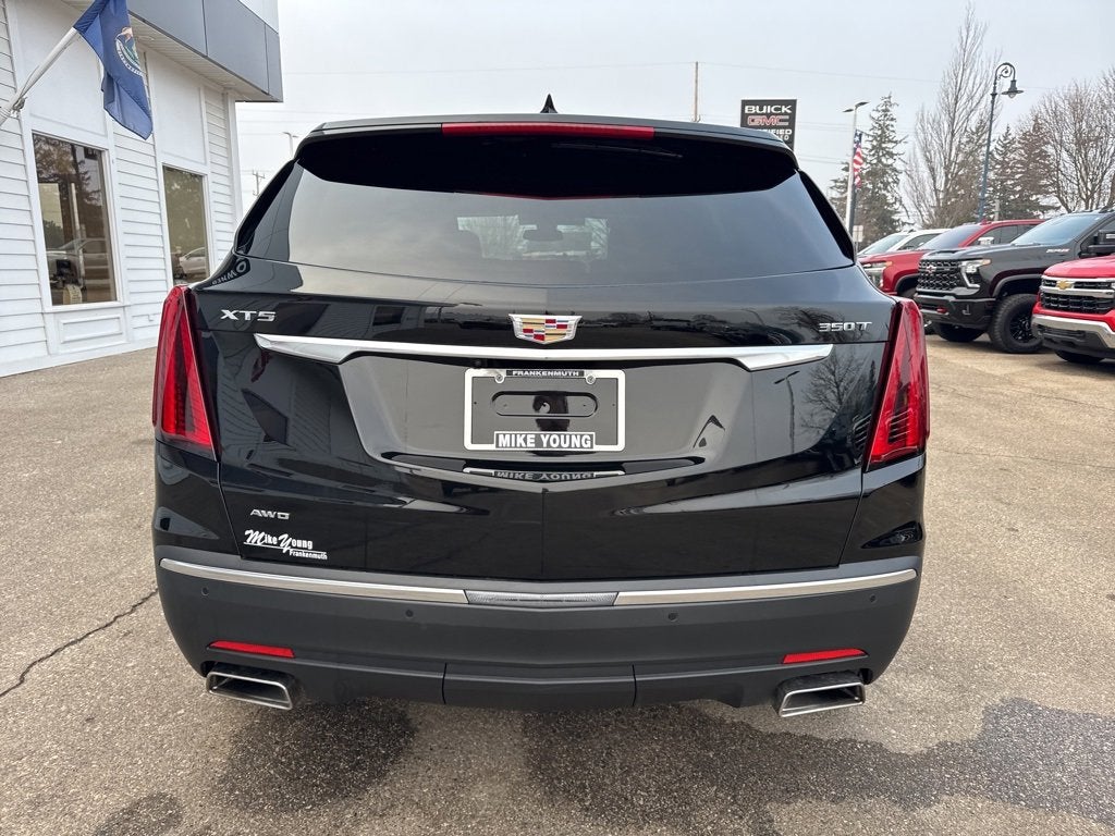 2025 Cadillac XT5 Luxury