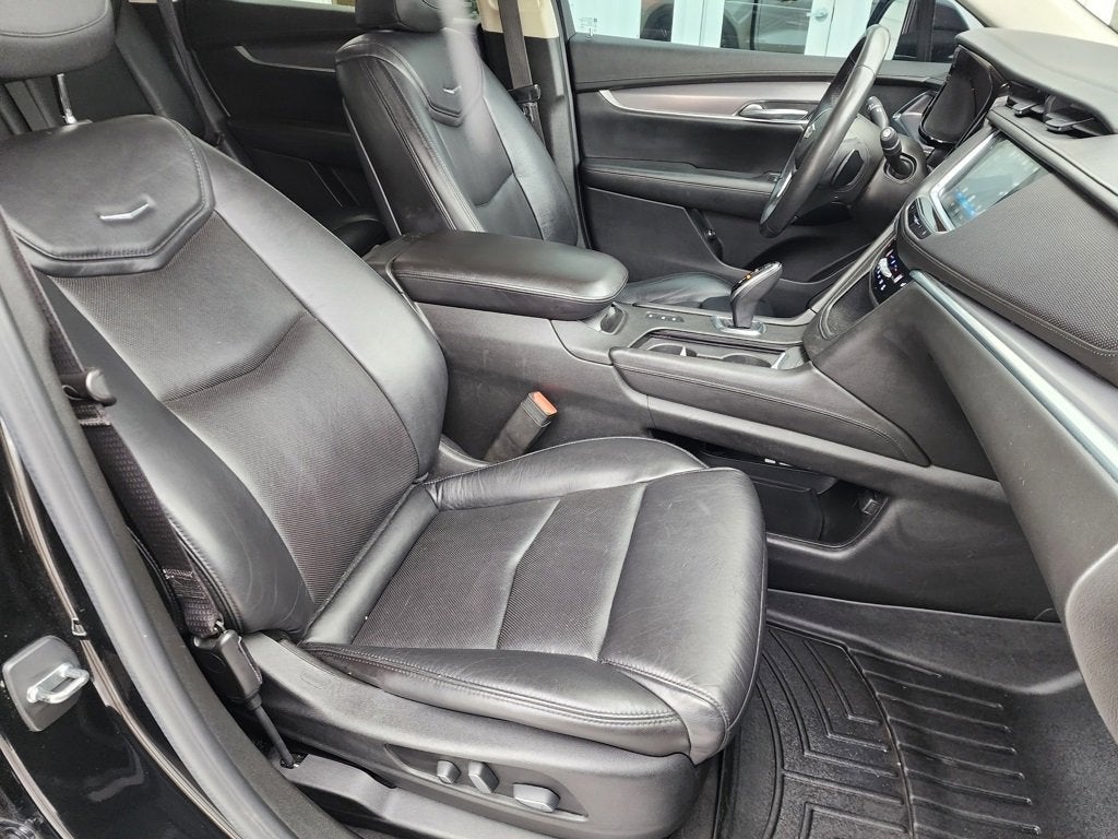 2017 Cadillac XT5 Luxury AWD