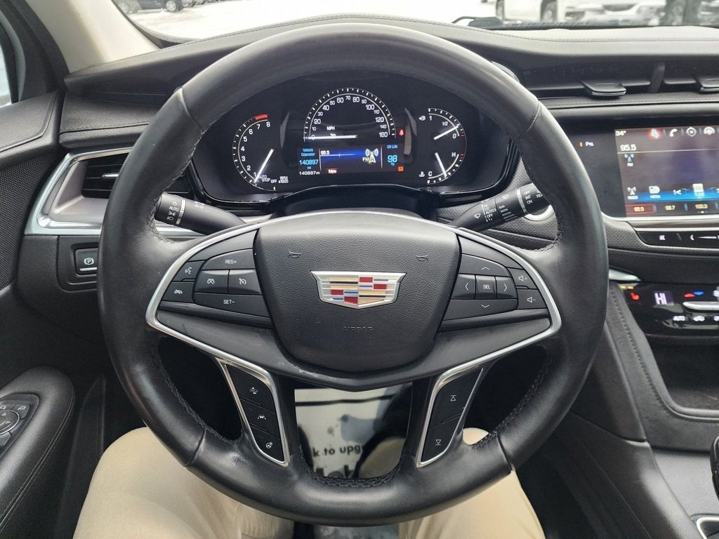 2017 Cadillac XT5 Luxury AWD
