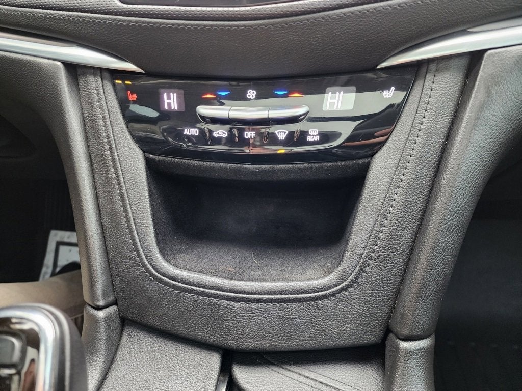 2017 Cadillac XT5 Luxury AWD