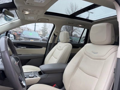 2023 Cadillac XT6 Premium Luxury