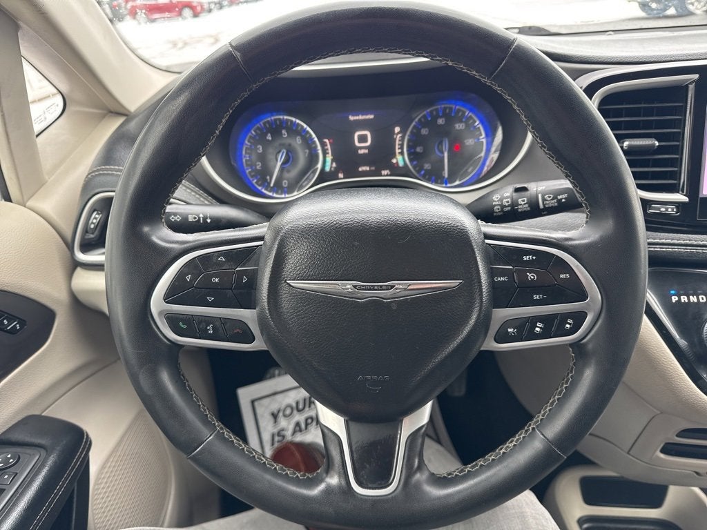2022 Chrysler Pacifica Touring L