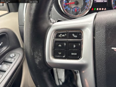 2013 Chrysler Town & Country Touring