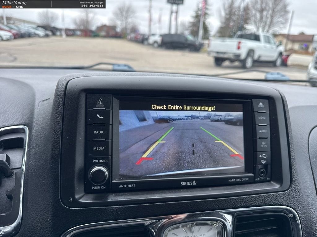 2013 Chrysler Town & Country Touring