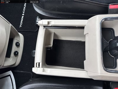 2013 Chrysler Town & Country Touring