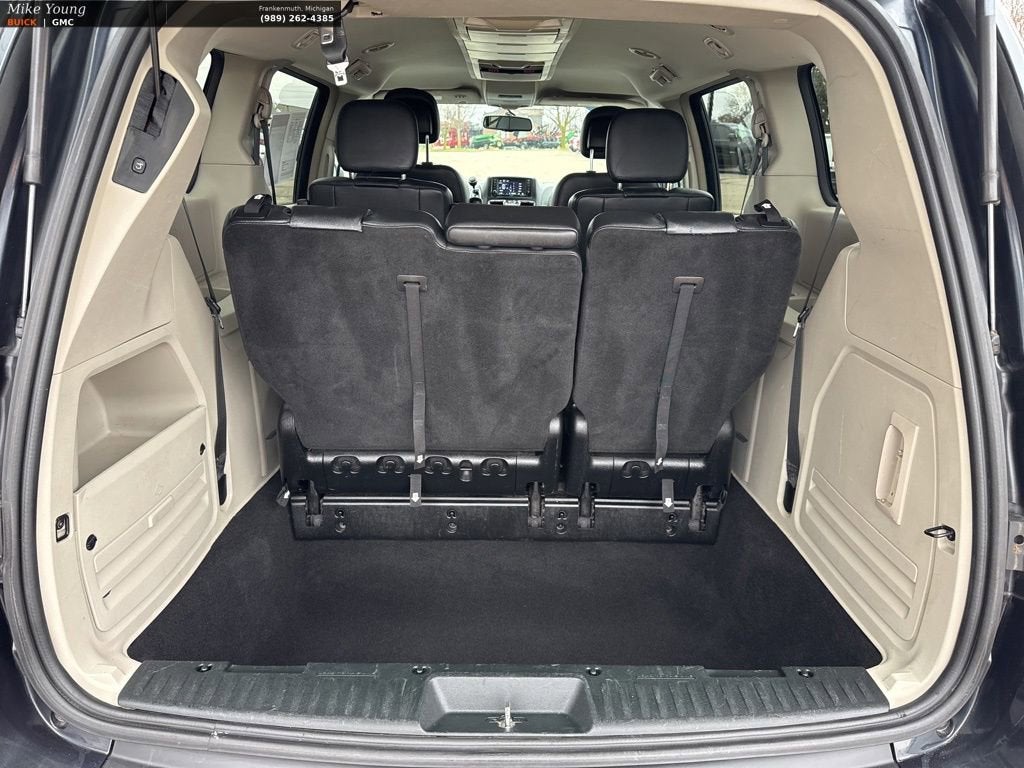 2013 Chrysler Town & Country Touring