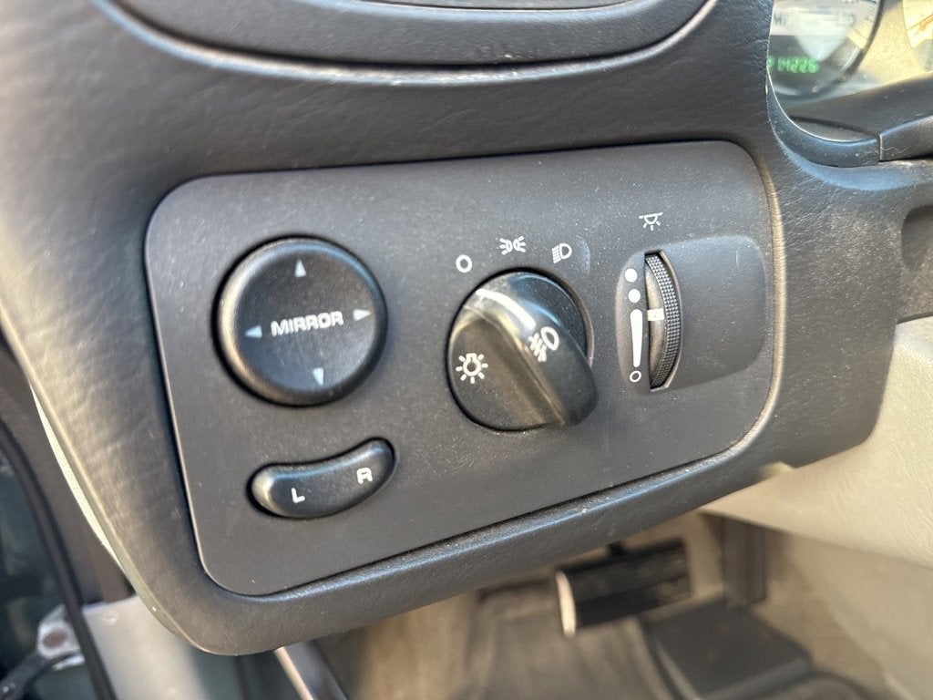 2005 Dodge Caravan SXT