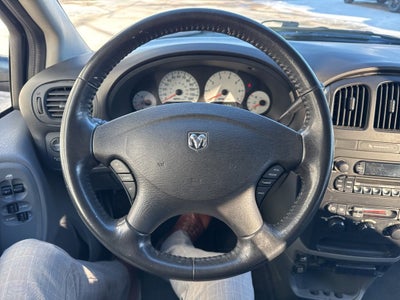 2005 Dodge Caravan SXT