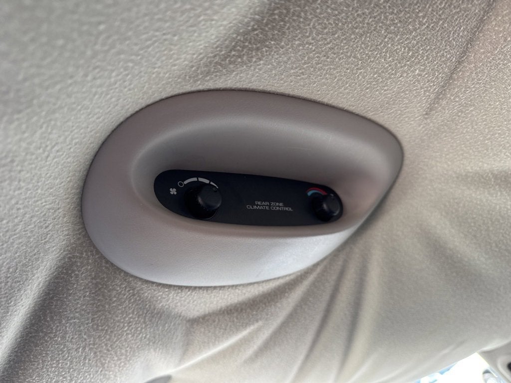 2005 Dodge Caravan SXT