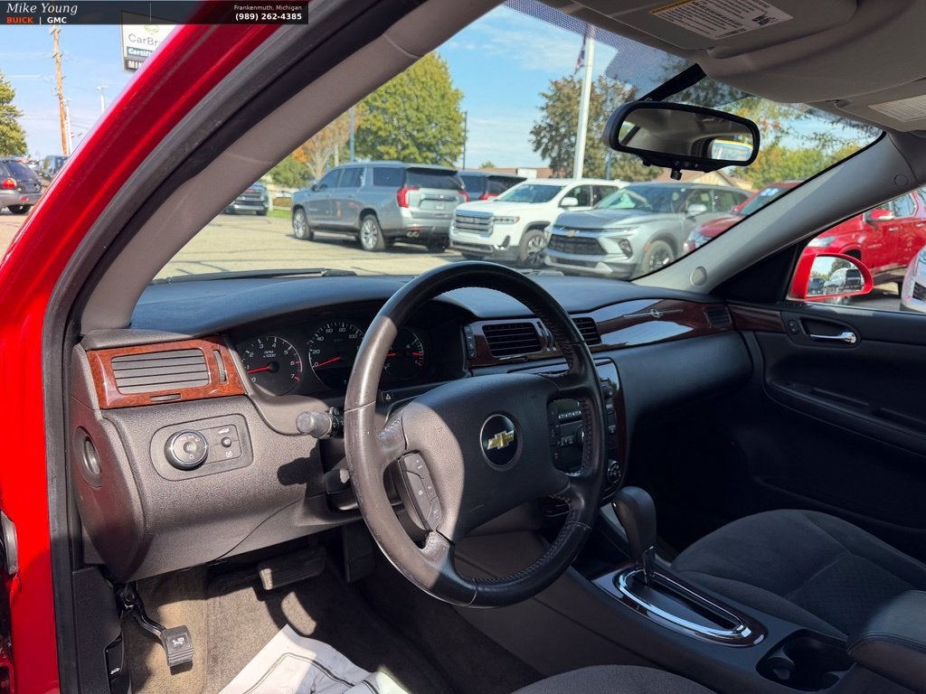 2011 Chevrolet Impala LT Retail