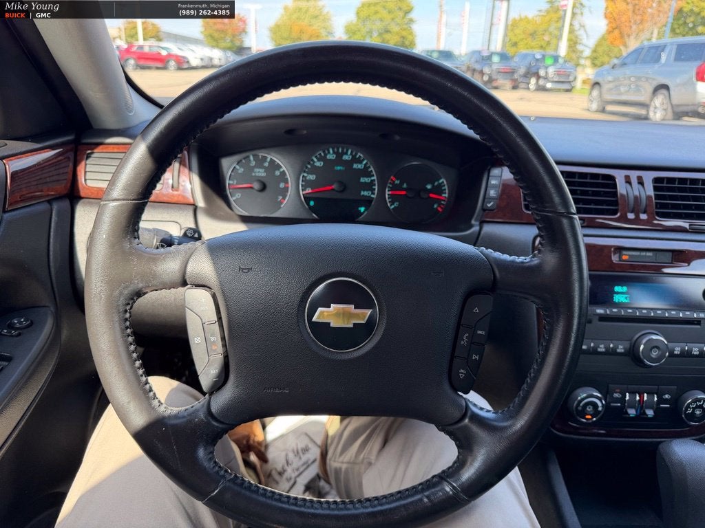 2011 Chevrolet Impala LT Retail