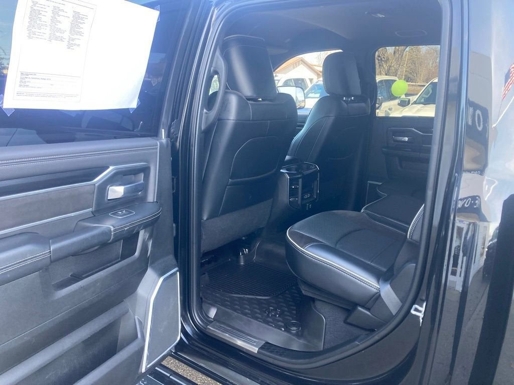 2022 RAM 2500 Laramie Crew Cab 4x4 6'4" Box