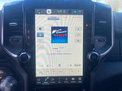 2022 RAM 2500 Laramie Crew Cab 4x4 6'4" Box