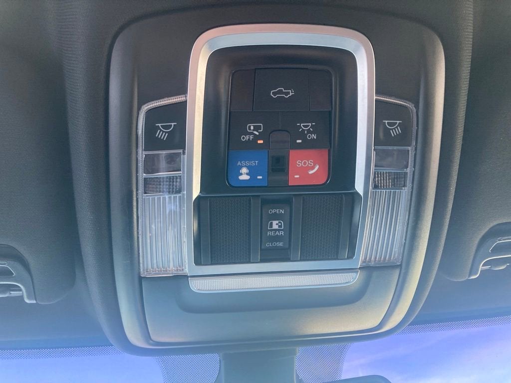 2022 RAM 2500 Laramie Crew Cab 4x4 6'4" Box