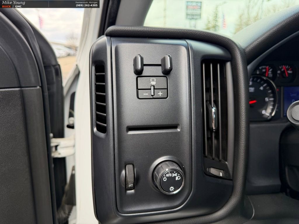 2018 Chevrolet Silverado 1500 Custom