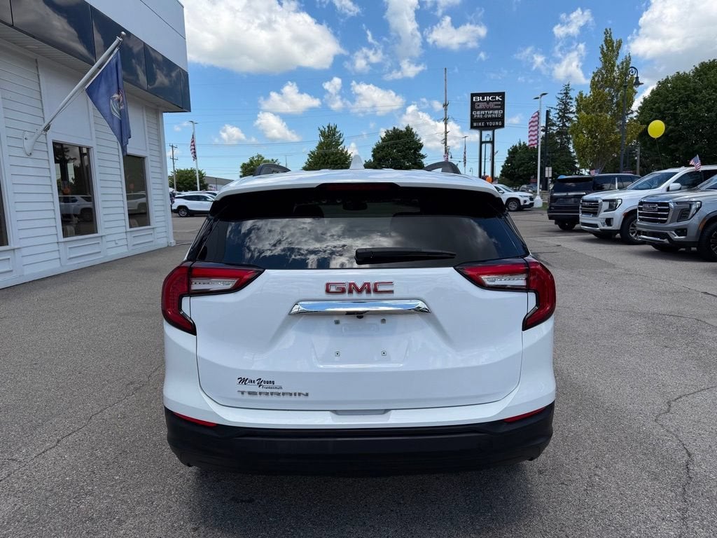 2024 GMC Terrain SLE