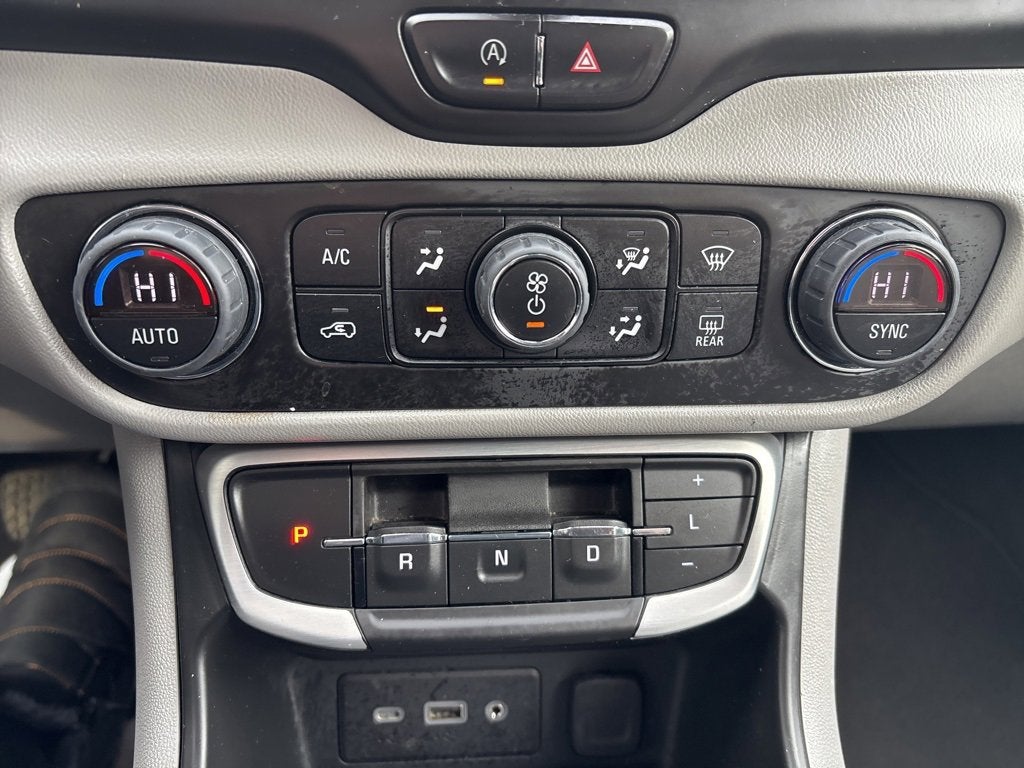 2022 GMC Terrain SLE