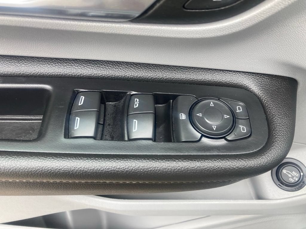 2023 GMC Terrain SLT - Photo 24