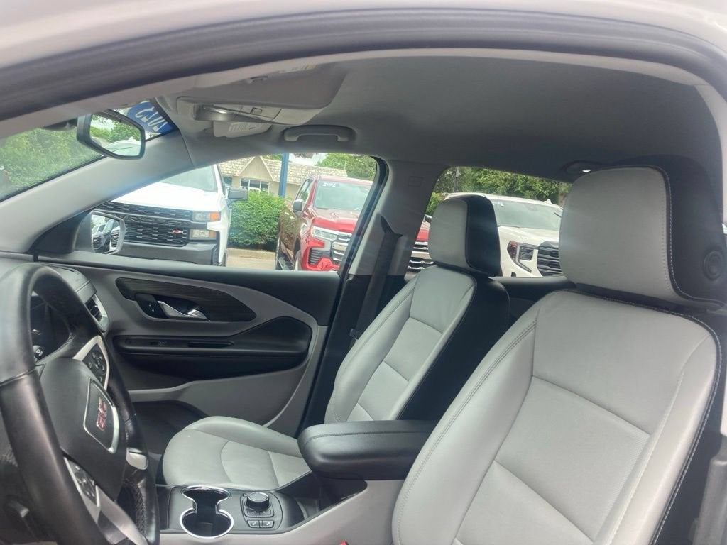 2023 GMC Terrain SLT - Photo 30