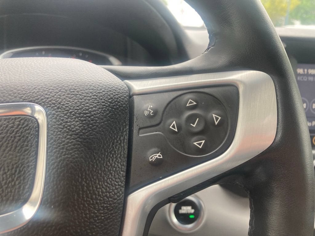 2023 GMC Terrain SLT - Photo 37