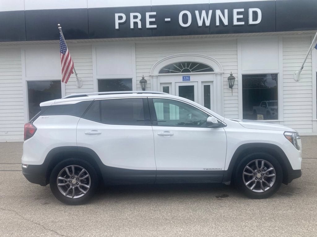 2023 GMC Terrain SLT
