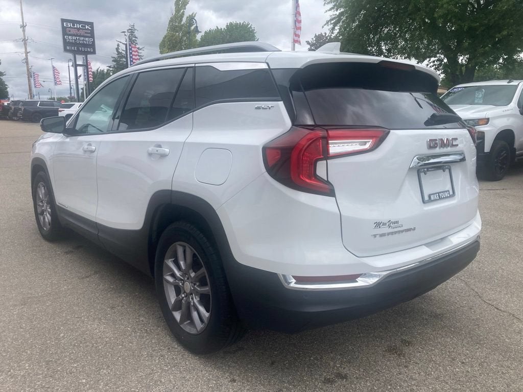 2023 GMC Terrain SLT